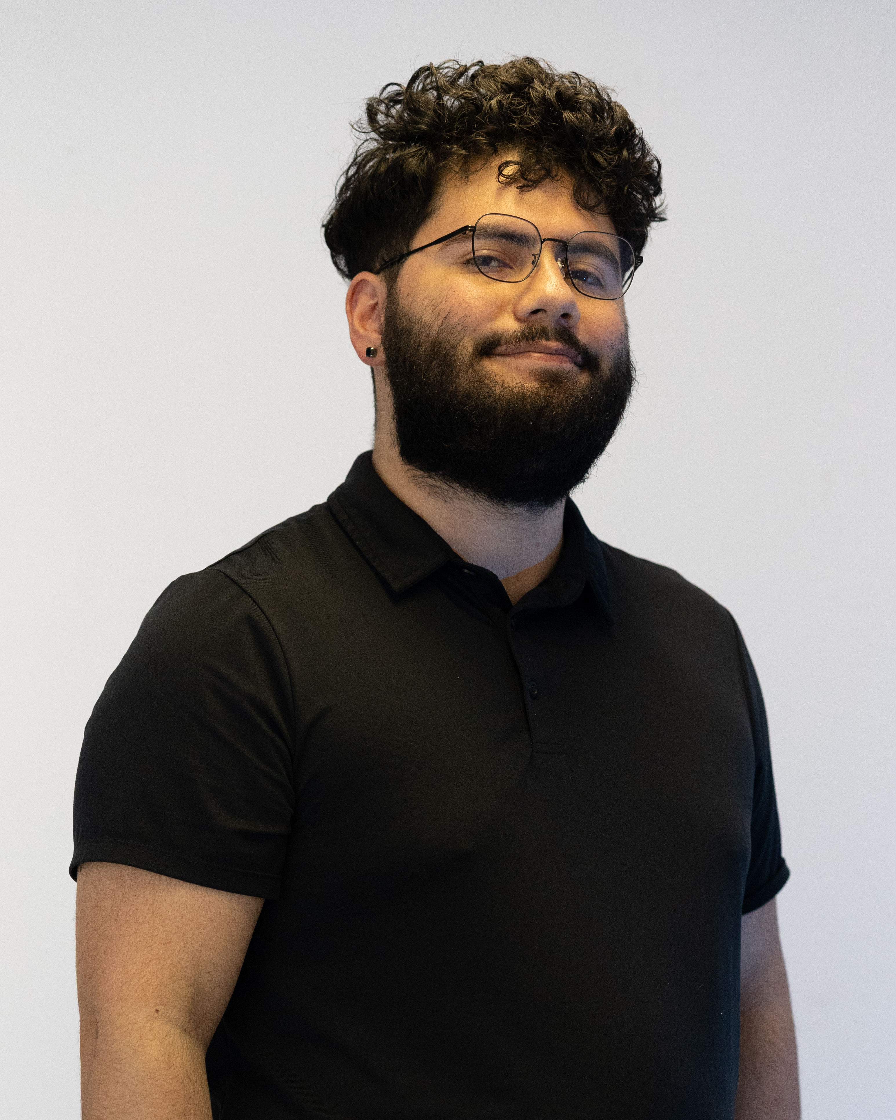 Portrait of Angel, photographer behind Oros Photography